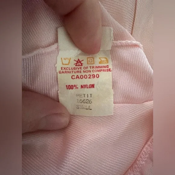 Vintage 1970s Lov’Lee Light Pink Nightgown with Crochet Butterfly (S) - Picture 9 of 13